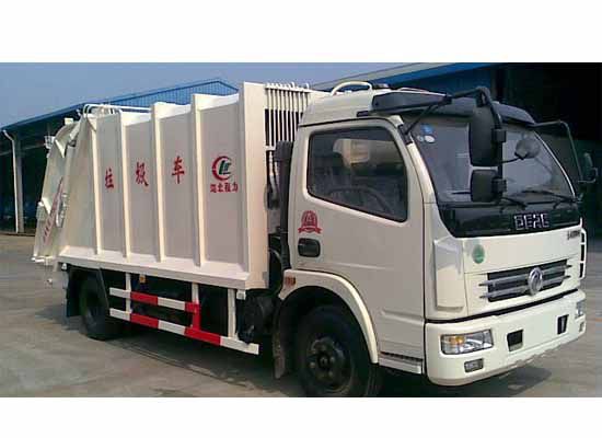正宗國五東風多利卡5-6方壓縮式垃圾車